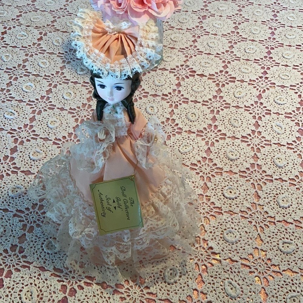 Vintage 1987 Seymour Mann Doll